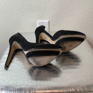 Black platform heel